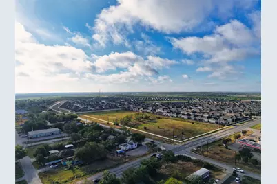 107 E Brenham Street, Manor, TX 78653 - Photo 18