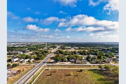 107 E Brenham Street, Manor, TX 78653 - Photo 20