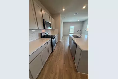 153 Ayres Horn, Cedar Creek, TX 78612 - Photo 6