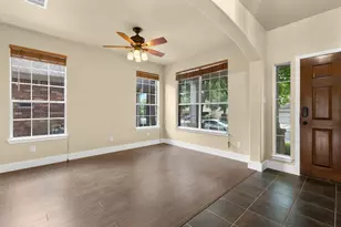 10128 Channel Island Dr, Austin, TX 78747 - Photo 6