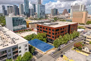911 E 6th St, Austin, TX 78702 - Photo 1