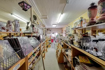 911 E 6th Street, Austin, TX 78702 - Photo 6