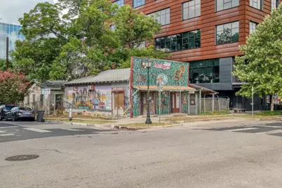911 E 6th Street, Austin, TX 78702 - Photo 16