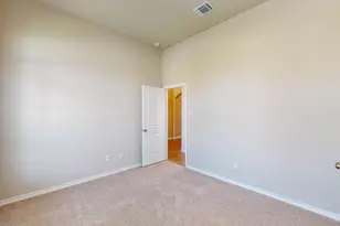 709 Sydney Blvd, Thorndale, TX 76577 - Photo 22