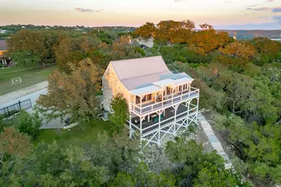 8132 Breeze Way, Jonestown, TX 78645 - Photo 2