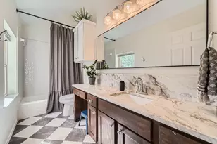 8132 Breeze Way, Jonestown, TX 78645 - Photo 22