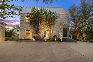 8132 Breeze Way, Jonestown, TX 78645 - Photo 2