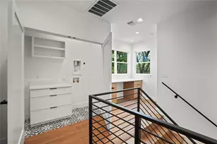 752 Pedernales St, Austin, TX 78702 - Photo 22