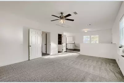 604 S Donohoe Street, Granger, TX 76530 - Photo 2