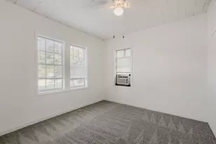 604 S Donohoe St, Granger, TX 76530 - Photo 14