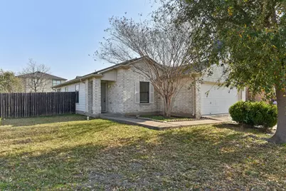 101 Bandara Woods Boulevard, Elgin, TX 78621 - Photo 2