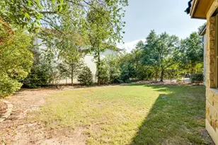 2401 Hunters Green Ct, Austin, TX 78732 - Photo 38