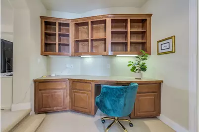 2401 Hunters Green Court, Austin, TX 78732 - Photo 30