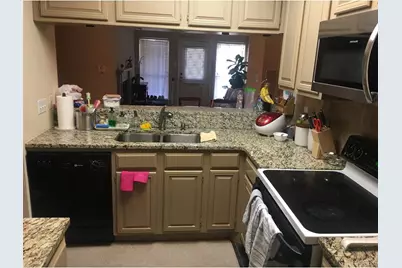 806 W 24th Street W #220, Austin, TX 78705 - Photo 2
