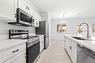 1700 Constantino Cir, Austin, TX 78745 - Photo 6