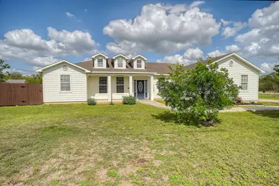 102 W Oak Loop, Cedar Creek, TX 78612 - Photo 1