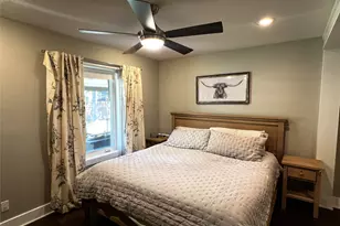 310 Buckeye Trail, La Grange, TX 78945 - Photo 10