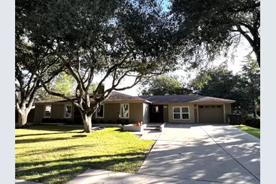 310 Buckeye Trail, La Grange, TX 78945 - Photo 1