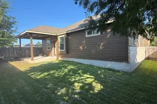 204 Wilderness Trail, Elgin, TX 78621 - Photo 24