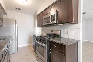 1810 Nicole Cir, Round Rock, TX 78664 - Photo 2