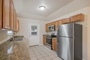 236 Rosalie Dr, New Braunfels, TX 78130 - Photo 4