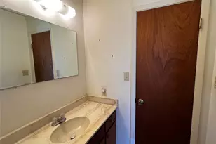 405 E Roitsch Ln, La Grange, TX 78945 - Photo 14