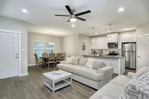 125 Hawea Ln, Bastrop, TX 78602 - Photo 8