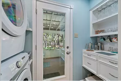 201 N Oak Hollow Road, Georgetown, TX 78628 - Photo 24