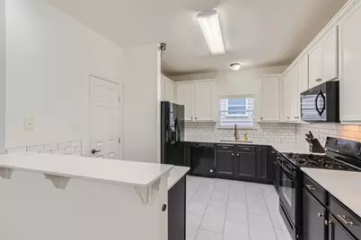 1717 Thompson Trail, Round Rock, TX 78664 - Photo 6