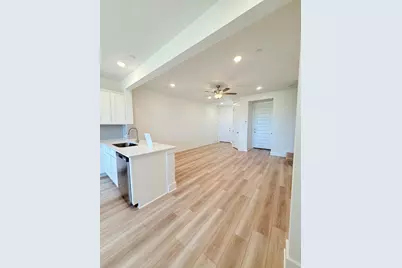 2546 Jack Nora Way, Round Rock, TX 78665 - Photo 2