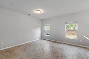 142 Thelonious Dr, Austin, TX 78745 - Photo 6