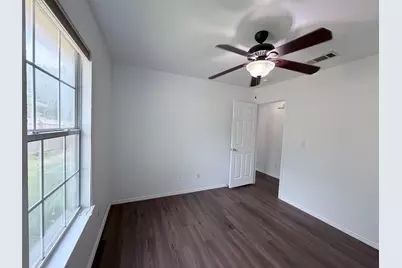 142 Nuuanu Lane, Bastrop, TX 78602 - Photo 16