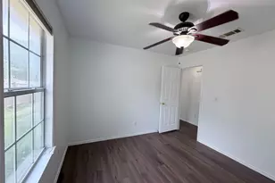 142 Nuuanu Ln, Bastrop, TX 78602 - Photo 16