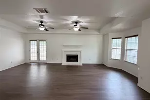 142 Nuuanu Ln, Bastrop, TX 78602 - Photo 6