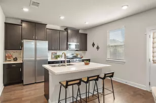 1909 Grand Leeanne Wy, Pflugerville, TX 78660 - Photo 6