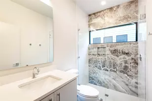 1118 Walton Ln, Austin, TX 78721 - Photo 8