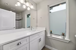 1807 Haskell St, Austin, TX 78702 - Photo 16