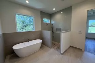 604 Hi Circle South Dr, Horseshoe Bay, TX 78657 - Photo 16