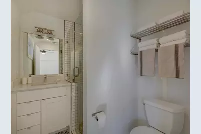 66 1/2 Navasota Street #B, Austin, TX 78702 - Photo 8