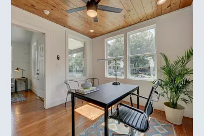 66 1/2 Navasota Street #B, Austin, TX 78702 - Photo 2