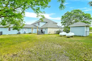 40202 Settlers Path Path, Georgetown, TX 78626 - Photo 18