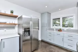1309 Ridgemont Dr, Austin, TX 78723 - Photo 12