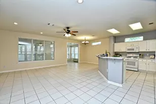 292 Whispering Wind Dr, Georgetown, TX 78633 - Photo 4