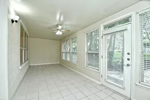 292 Whispering Wind Dr, Georgetown, TX 78633 - Photo 10