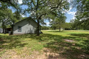 510 Country Ln, Hays, TX 78610 - Photo 20