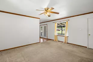 510 Country Ln, Hays, TX 78610 - Photo 6