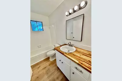 1708 Pennsylvania Avenue, Austin, TX 78702 - Photo 12