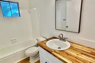 1708 Pennsylvania Ave, Austin, TX 78702 - Photo 12