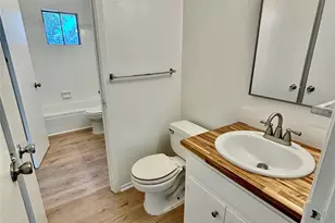 1708 Pennsylvania Ave, Austin, TX 78702 - Photo 10