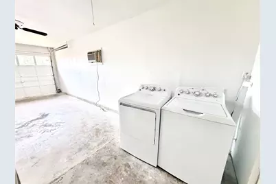 1708 Pennsylvania Avenue, Austin, TX 78702 - Photo 16